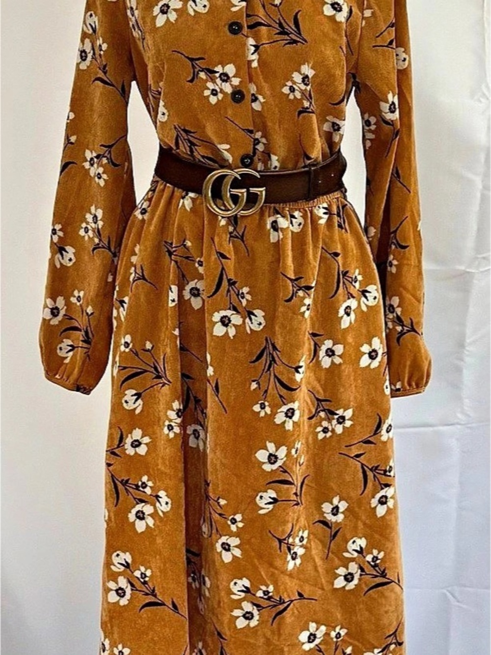 ✨ Elodie Floral Corduroy Midi Dress Size Medium✨